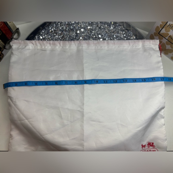 Coach White dust Bag with Red Logo - Picture 4 of 4